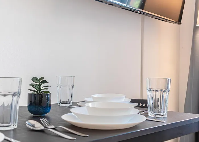 Modern 1br Retreat In The Heart Of Meidling דירה